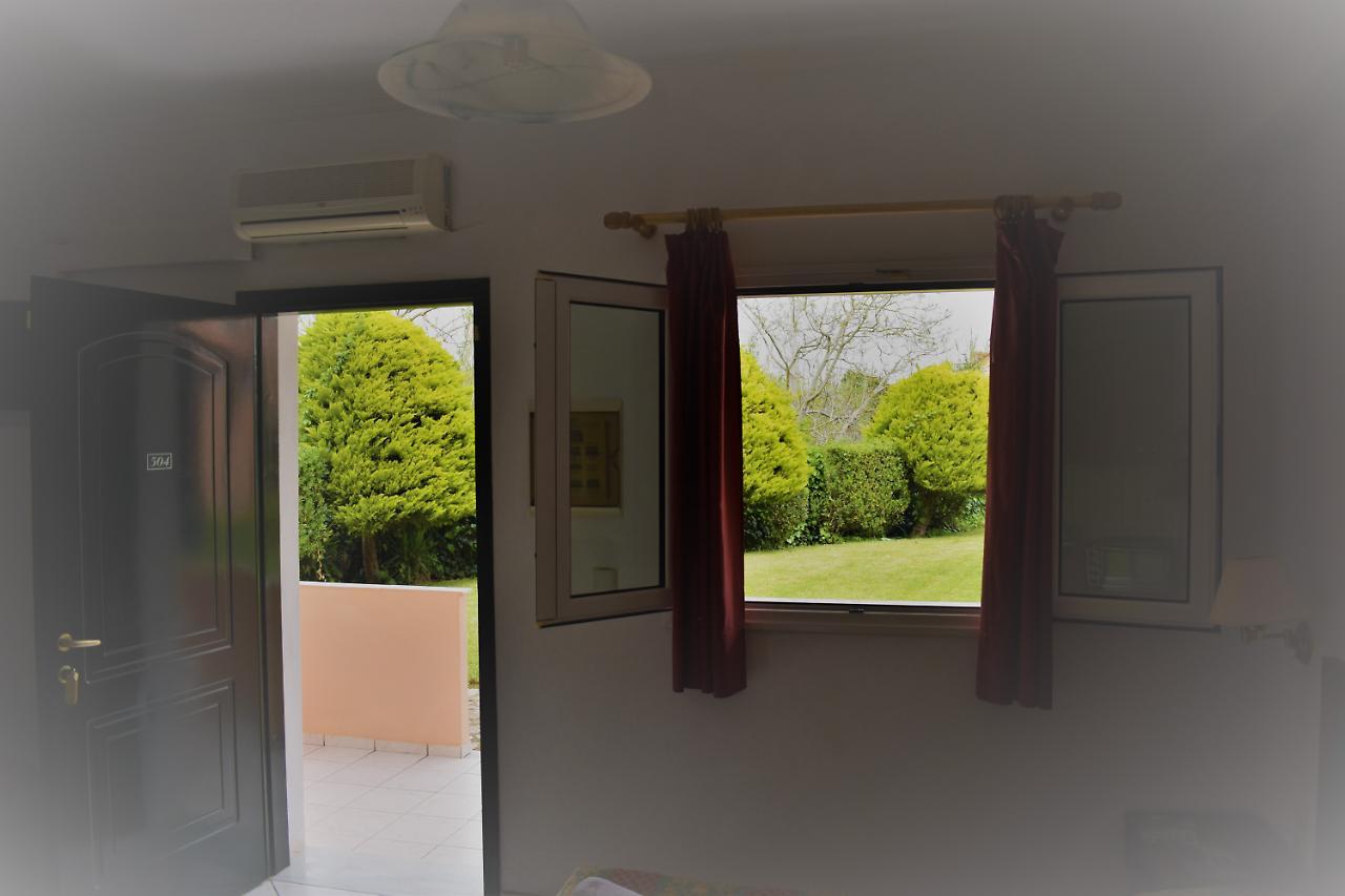 Oula Maisonettes 3* Kávos